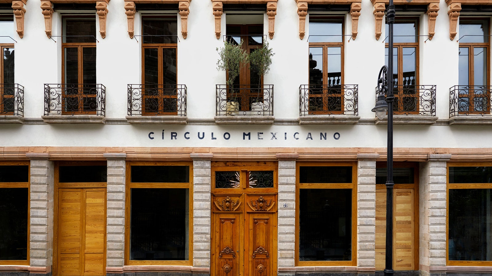 Círculo Mexicano Mexico City exterior